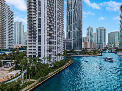 $5,900 | 901 Brickell Key Boulevard, Unit 609, Miami, FL 33131