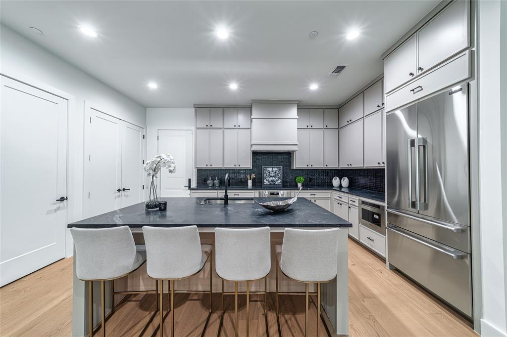 3601 Routh Street, Unit 1A Dallas, TX 75219 - Photo 7 of 32