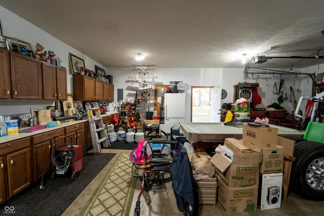 $459,900 | 11020 West Us Highway, Charlottesville, IN 46117