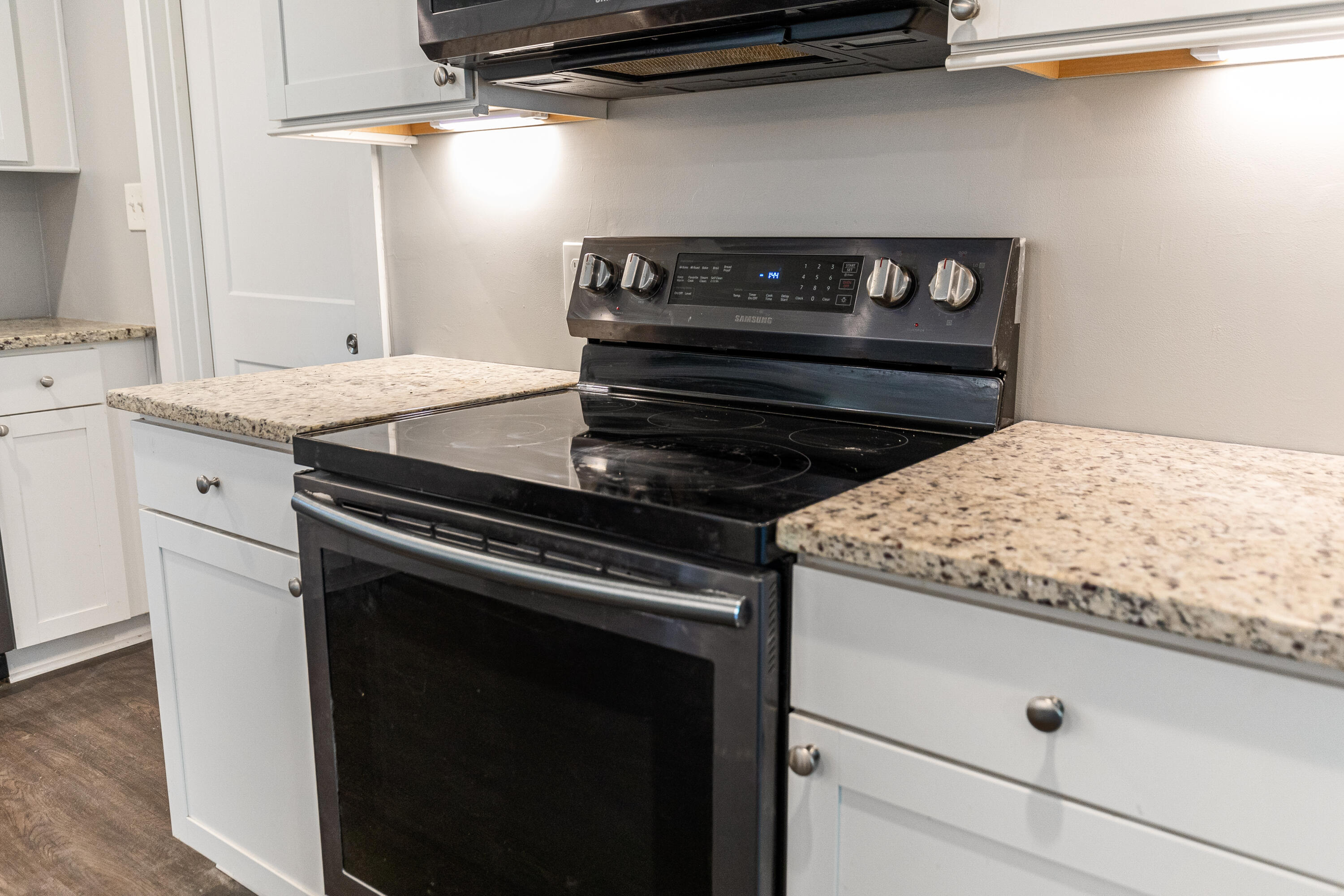 1309 Hampshire Road Charleston, SC 29412 - Photo 11 of 40 1309 Hampshire Road
