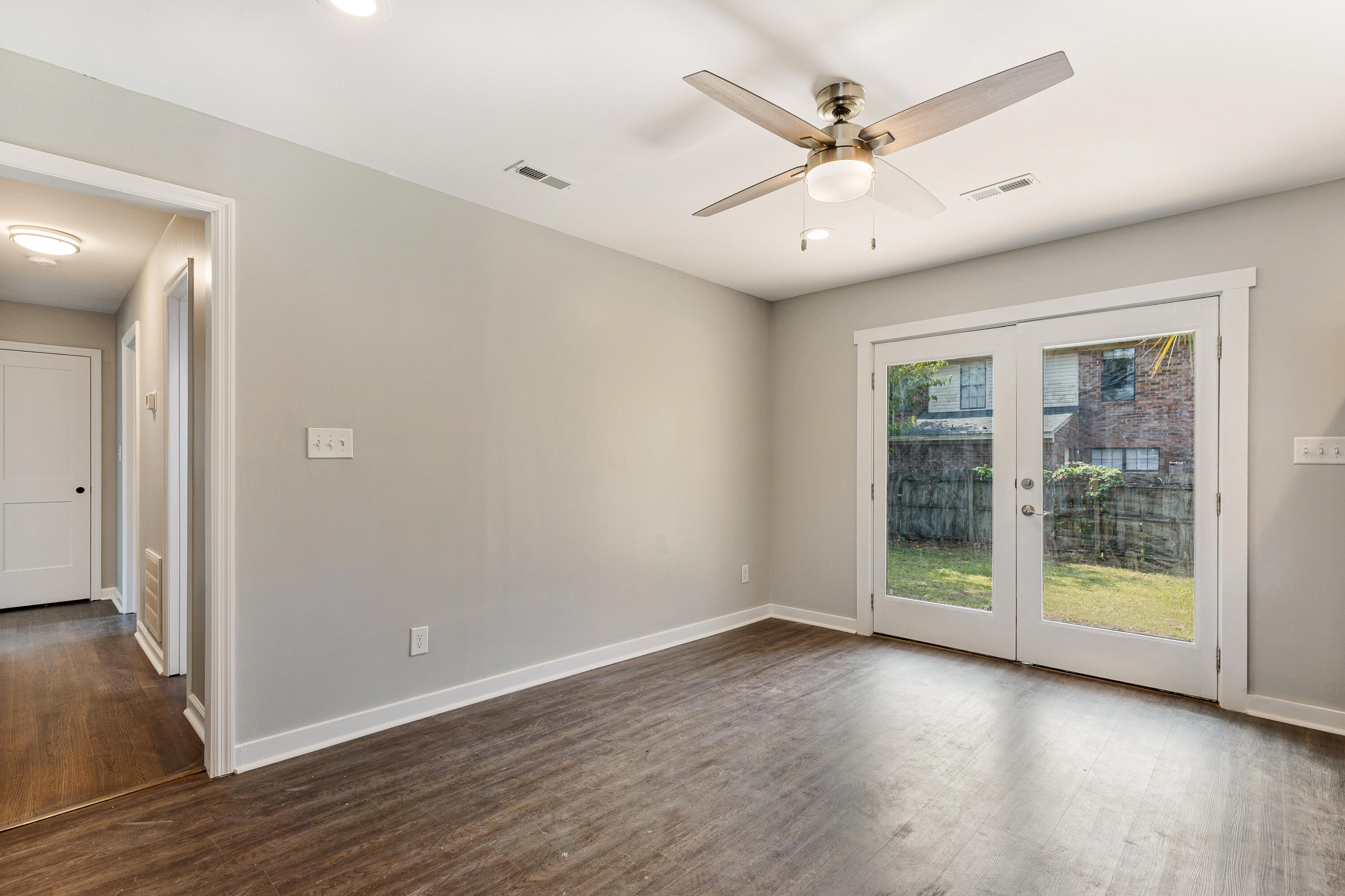 1309 Hampshire Road Charleston, SC 29412 - Photo 15 of 40 1309 Hampshire Road