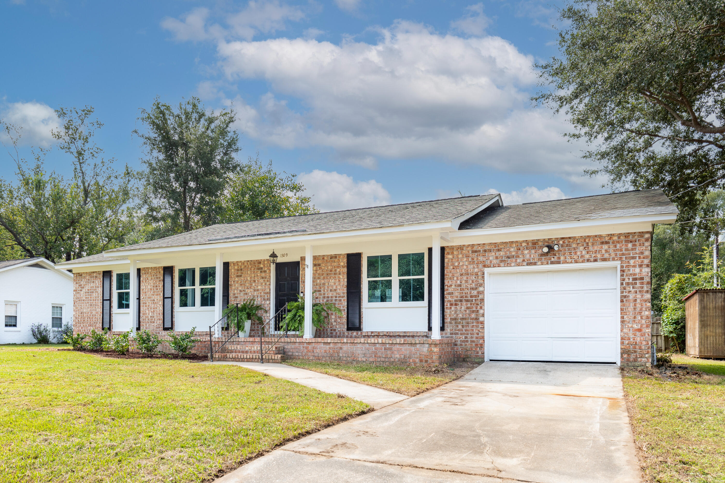 1309 Hampshire Road Charleston, SC 29412 - Photo 34 of 40 1309 Hampshire Road