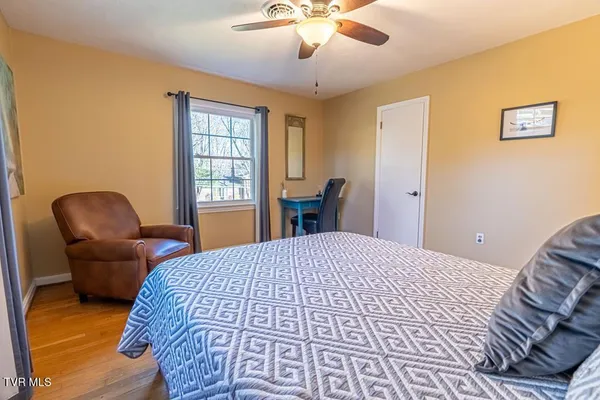 $389,900 | 12104 Linden Street, Meadowview, VA 24361