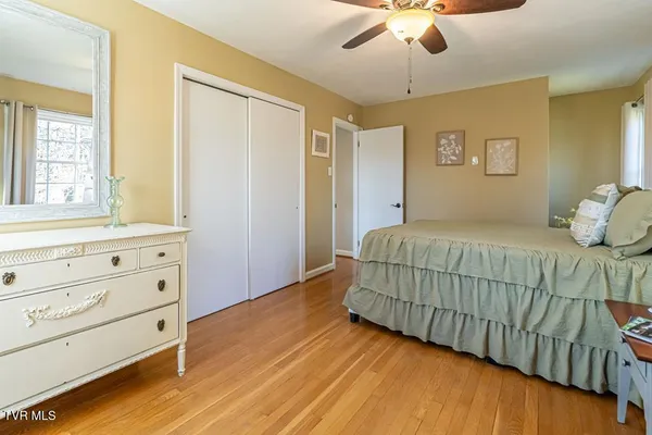 $379,900 | 12104 Linden Street, Meadowview, VA 24361