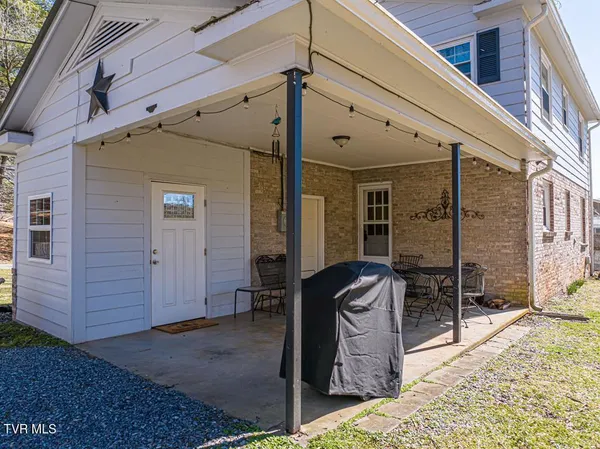 $389,900 | 12104 Linden Street, Meadowview, VA 24361