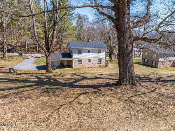 $379,900 | 12104 Linden Street, Meadowview, VA 24361