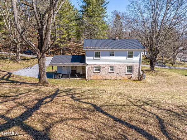 $379,900 | 12104 Linden Street, Meadowview, VA 24361