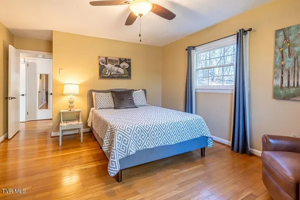 $379,900 | 12104 Linden Street, Meadowview, VA 24361