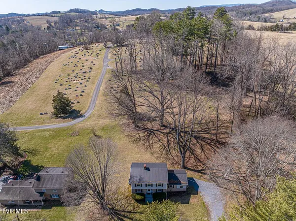 $379,900 | 12104 Linden Street, Meadowview, VA 24361