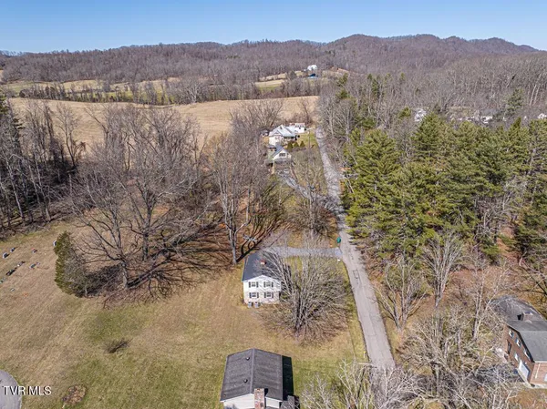 $389,900 | 12104 Linden Street, Meadowview, VA 24361