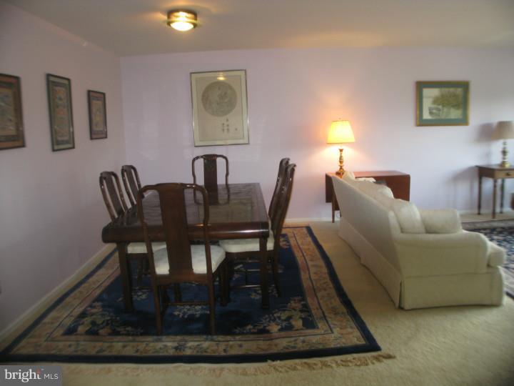 37 F Melrose Road, Unit F Princeton, NJ 08540 - Photo 5 of 14 Gallery Image 5
