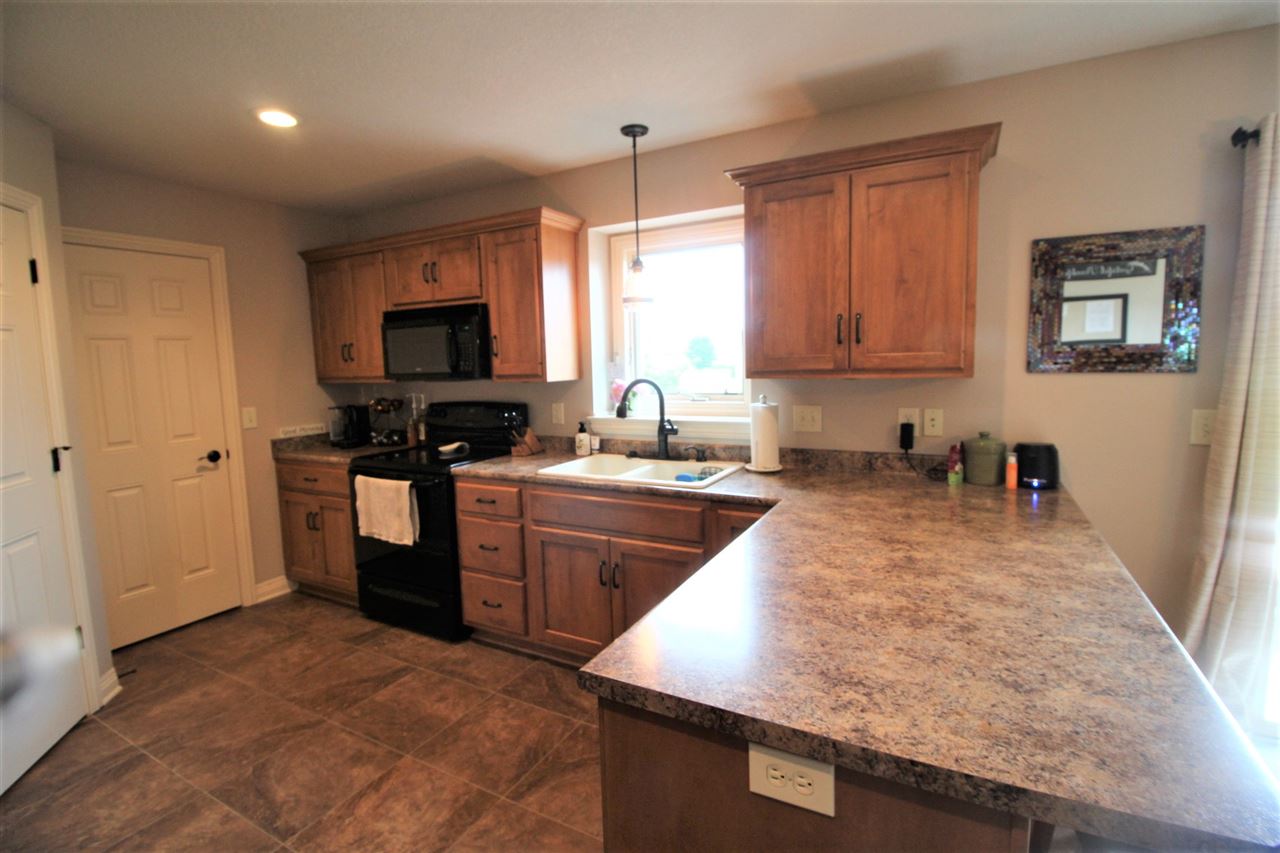1490 North Lexington Road Marion, IN 46952 - Photo 6 of 36 Gallery Image 6
