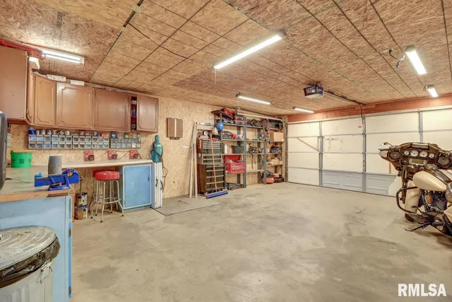 $123,500 | 2813 North 3rd Street, Clinton, IA 52732