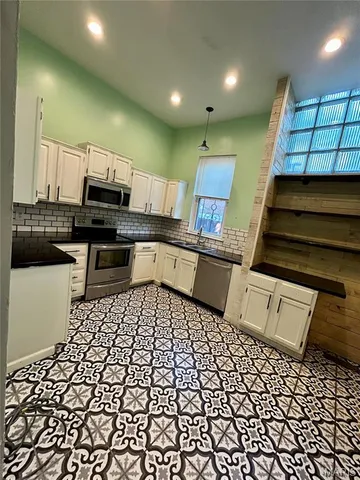 $139,900 | 1118 Mallinckrodt Street, St. Louis, MO 63107