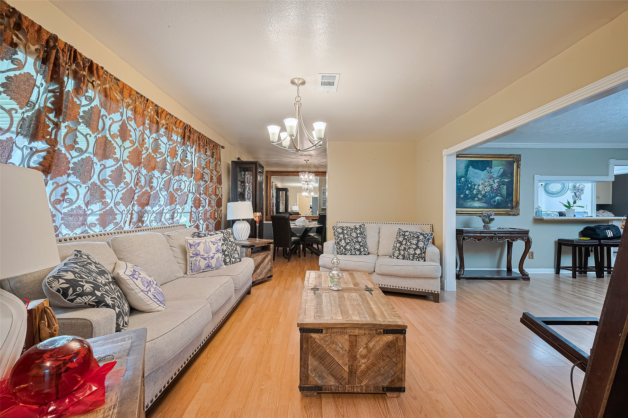 8107 Dillon Street Houston, TX 77061 - Photo 3 of 26