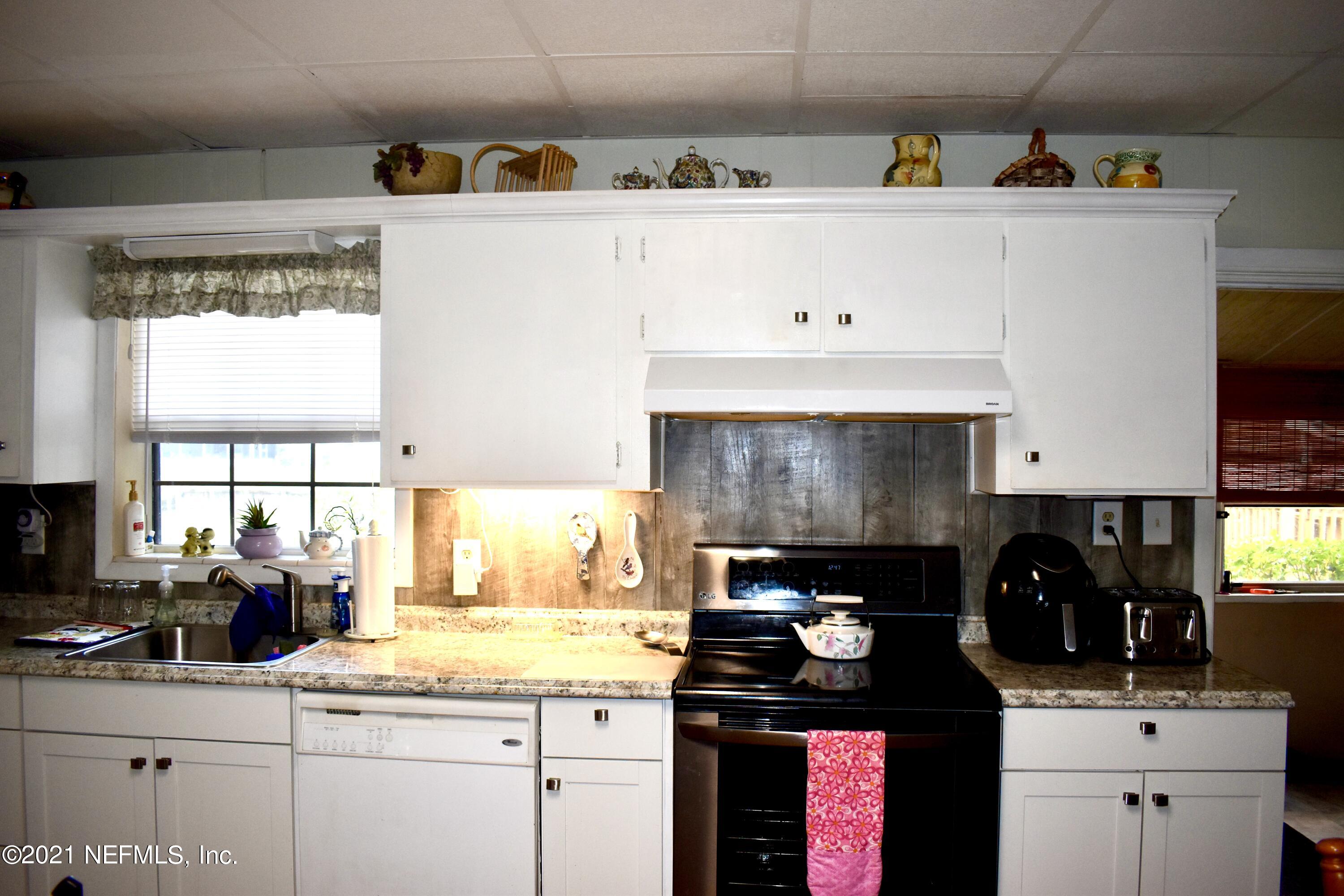 142 Riverside Avenue Satsuma, FL 32189 - Photo 17 of 43 142 Riverside Ave, Satsuma (51)