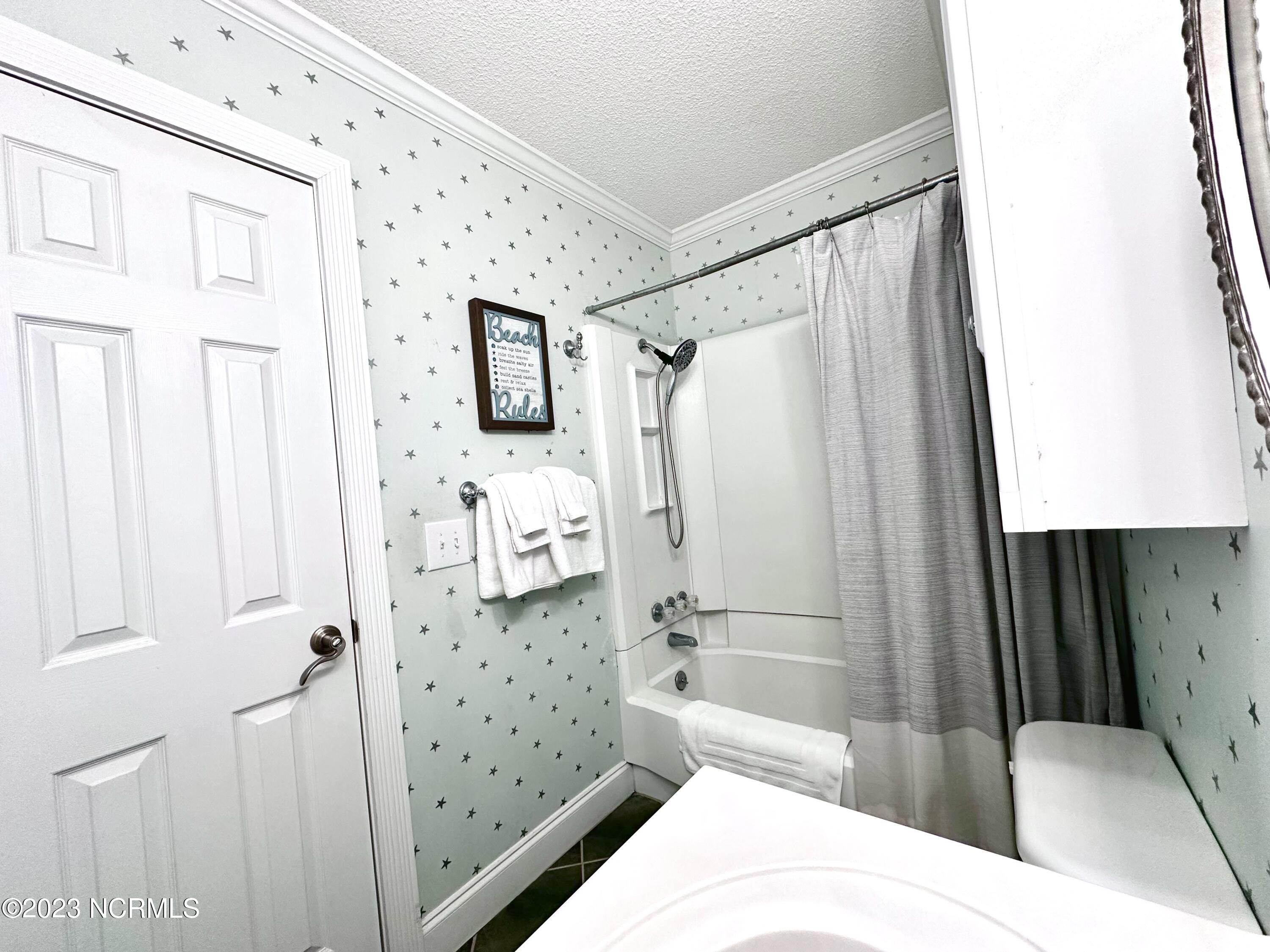 1904 East Fort Macon Road, Unit 255 Atlantic Beach, NC 28512 - Photo 14 of 35 Ensuite