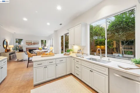 $2,095,000 | 367 Creedon Circle, Alameda, CA 94502