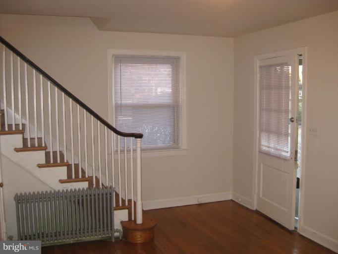 5514 Blair Road Northeast Washington, DC 20011 - Photo 3 of 16 Entrance / Foyer