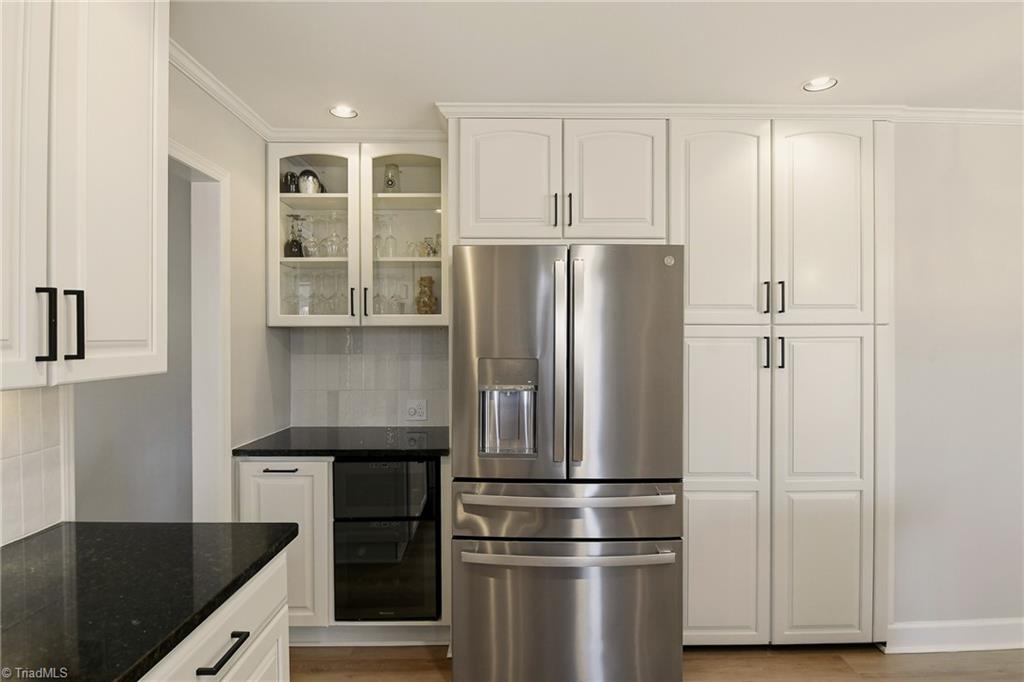 4938 Hackamore Road Greensboro, NC 27410 - Photo 11 of 50