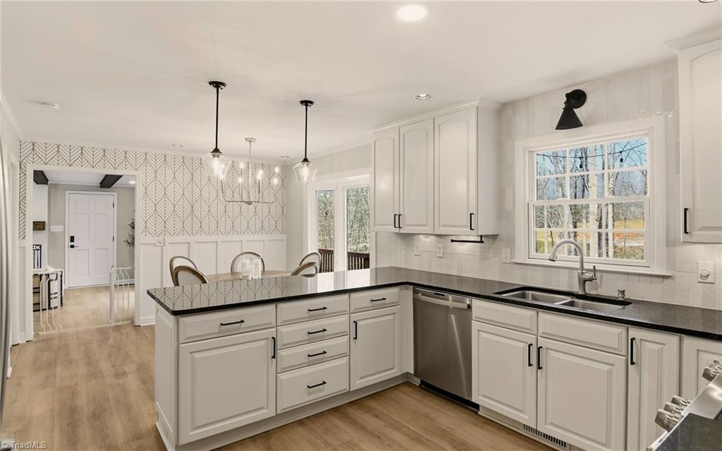 4938 Hackamore Road Greensboro, NC 27410 - Photo 12 of 50