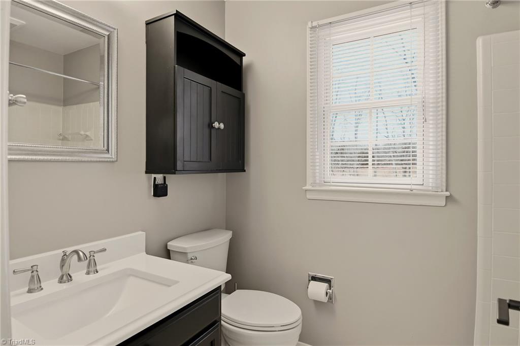 4938 Hackamore Road Greensboro, NC 27410 - Photo 35 of 50