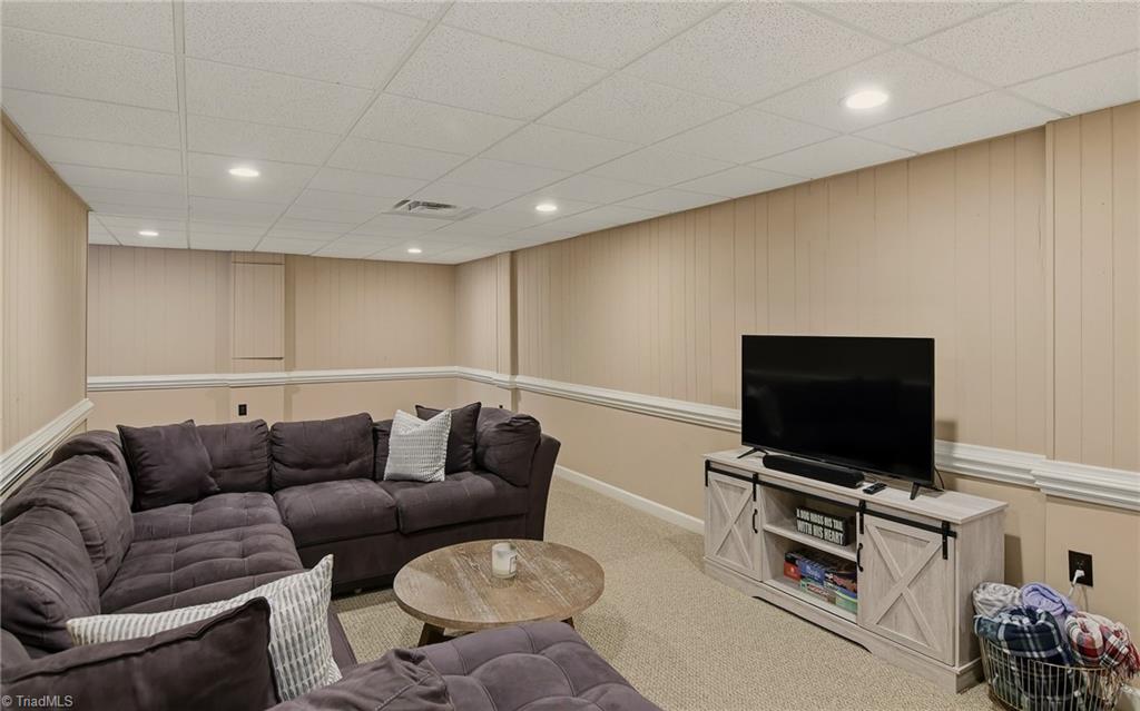 4938 Hackamore Road Greensboro, NC 27410 - Photo 40 of 50