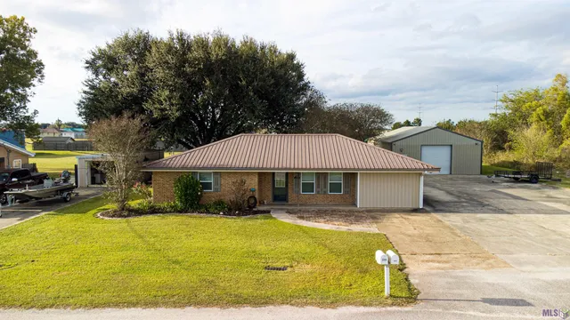 $225,000 | 321 Karen Drive, Lockport, LA 70374