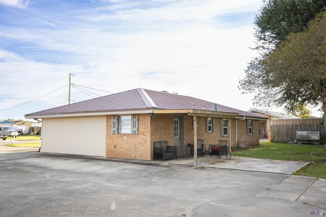 $225,000 | 321 Karen Drive, Lockport, LA 70374