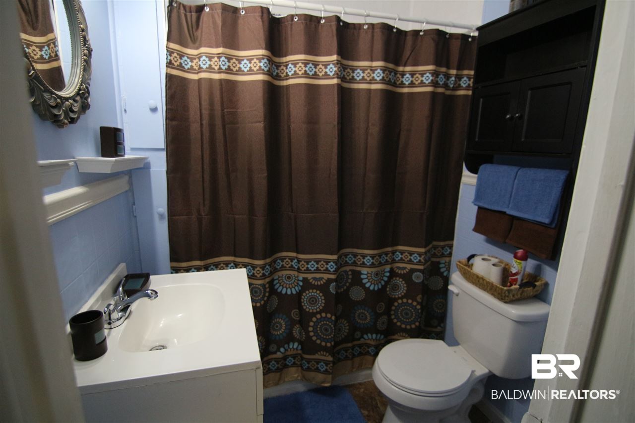 522 Donald Street Mobile, AL 36617 - Photo 7 of 12