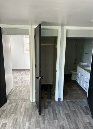 $1,500 | 542 North Hazel Street, Unit 1, St. Paul, MN 55119