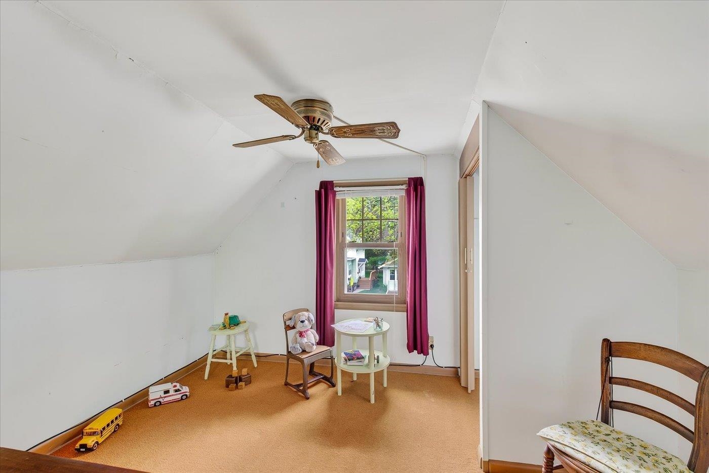 1104 Lawrence Street Madison, WI 53715 - Photo 25 of 41