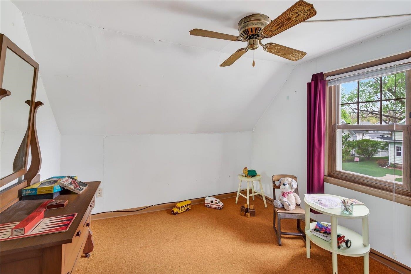 1104 Lawrence Street Madison, WI 53715 - Photo 27 of 41
