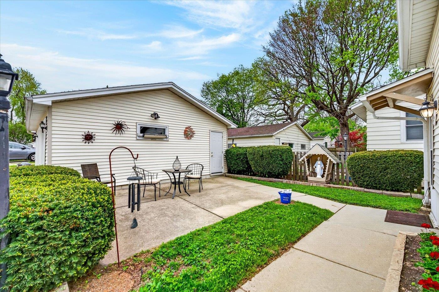 1104 Lawrence Street Madison, WI 53715 - Photo 31 of 41