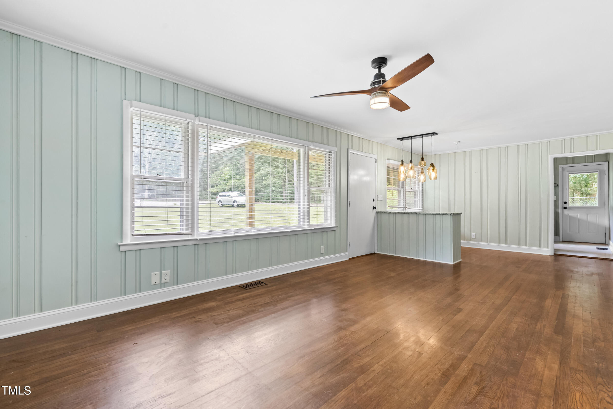 5817 Countryview Lane Raleigh, NC 27606 - Photo 10 of 23 cv lr