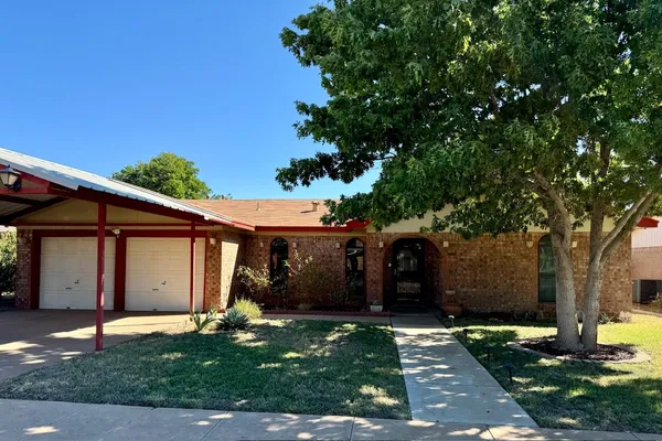 $1,595 | 5722 2nd Place, Lubbock, TX 79416