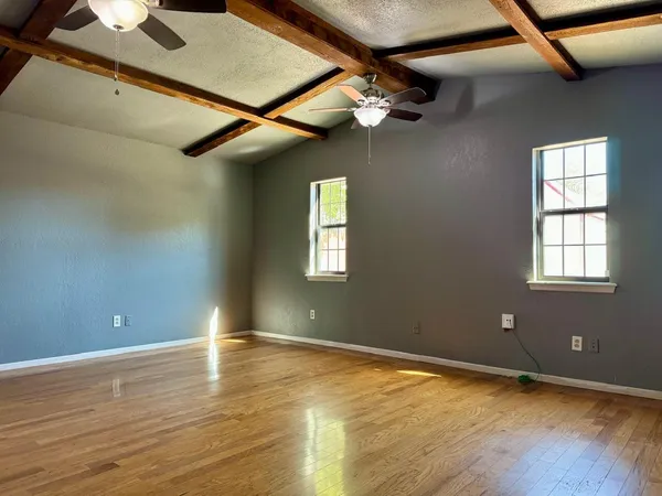 $1,595 | 5722 2nd Place, Lubbock, TX 79416