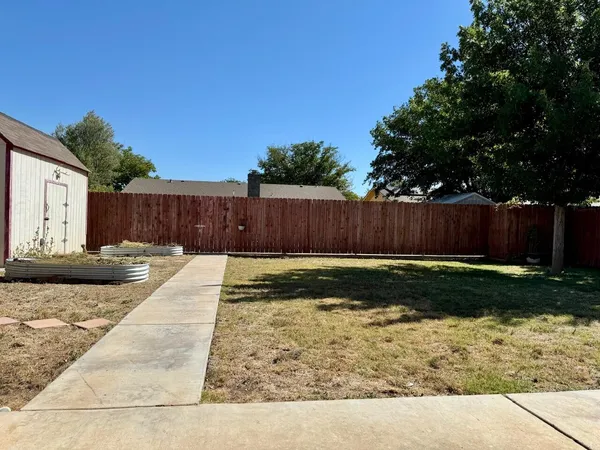$1,595 | 5722 2nd Place, Lubbock, TX 79416