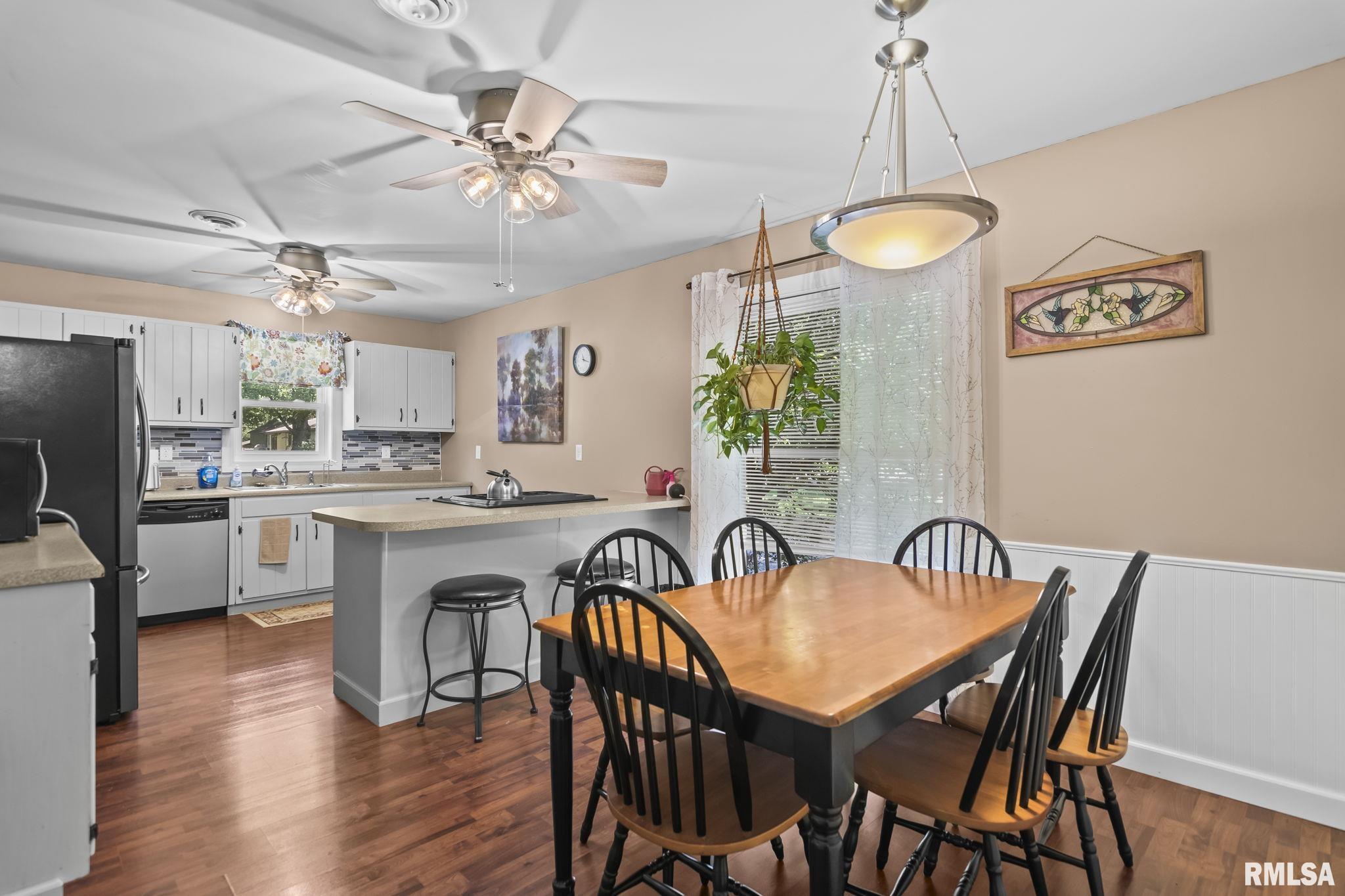 23585 Clemens Road Athens, IL 62613 - Photo 12 of 32 Gallery Image 12