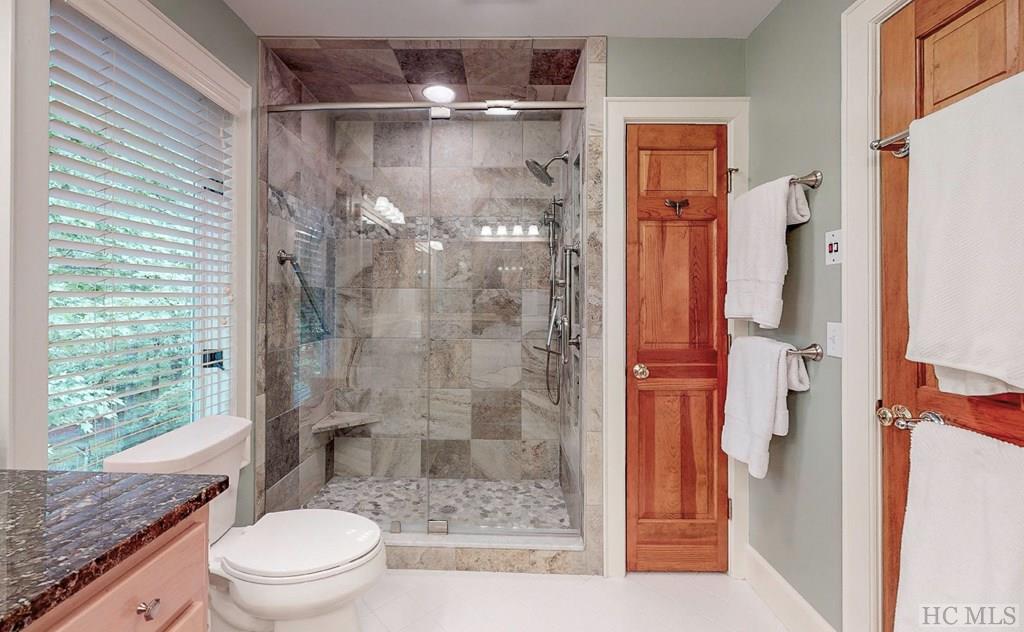 976 Blue Valley Road Highlands, NC 28741 - Photo 10 of 24 Gallery Image 10