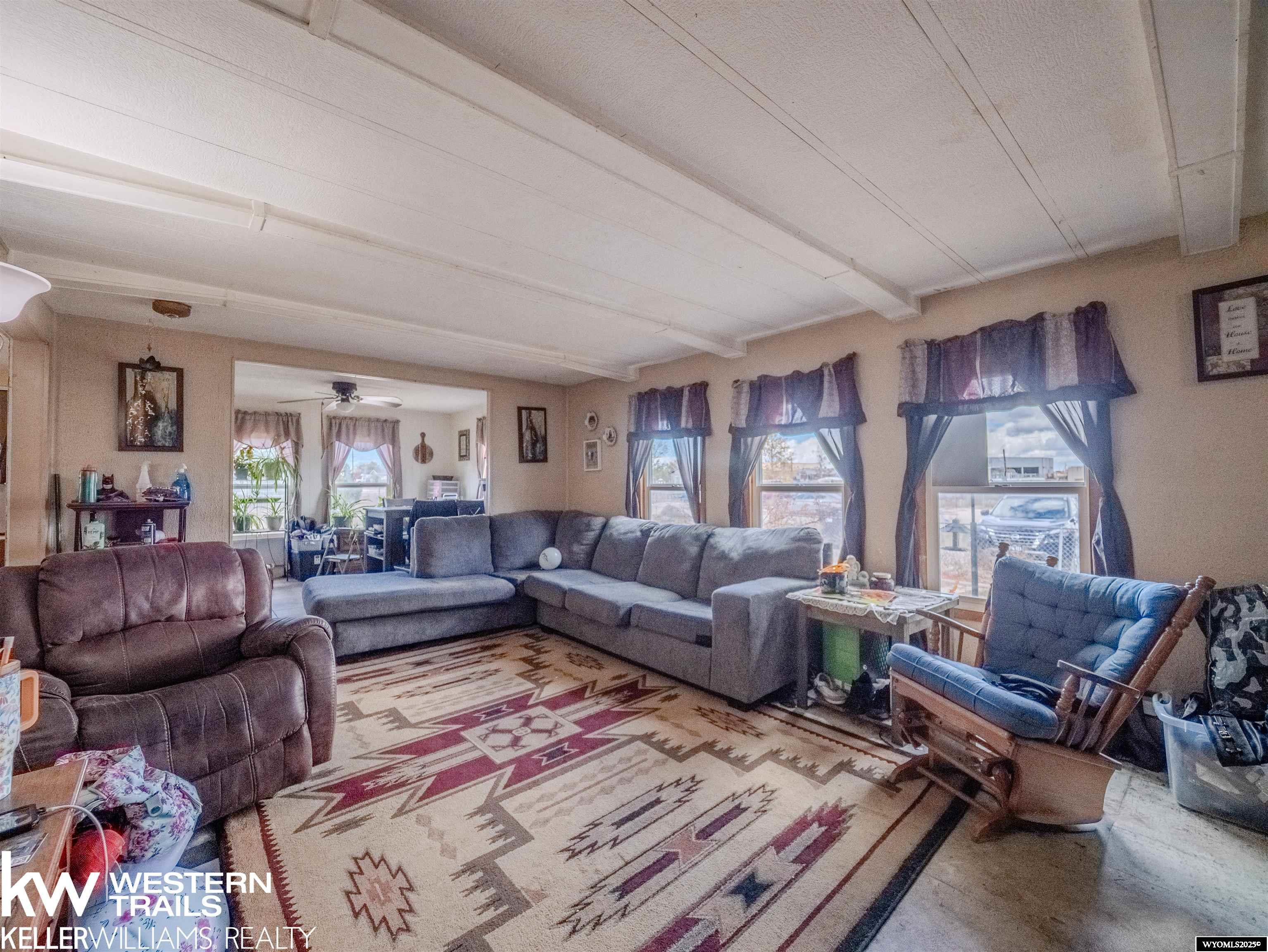 2293 Doane Lane Casper, WY 82601 - Photo 2 of 20