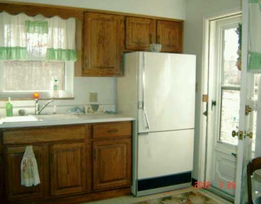 8899 Rochester Road Pittsburgh, PA 15237 - Photo 2 of 8 Kitchen.