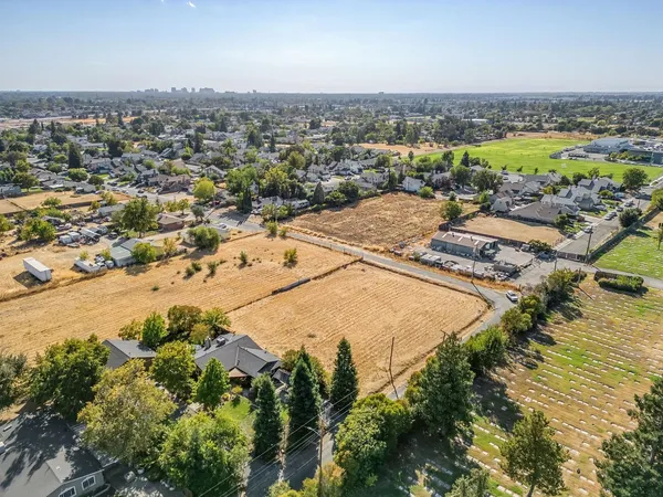 $129,000 | 1120 Grace Avenue, Sacramento, CA 95838