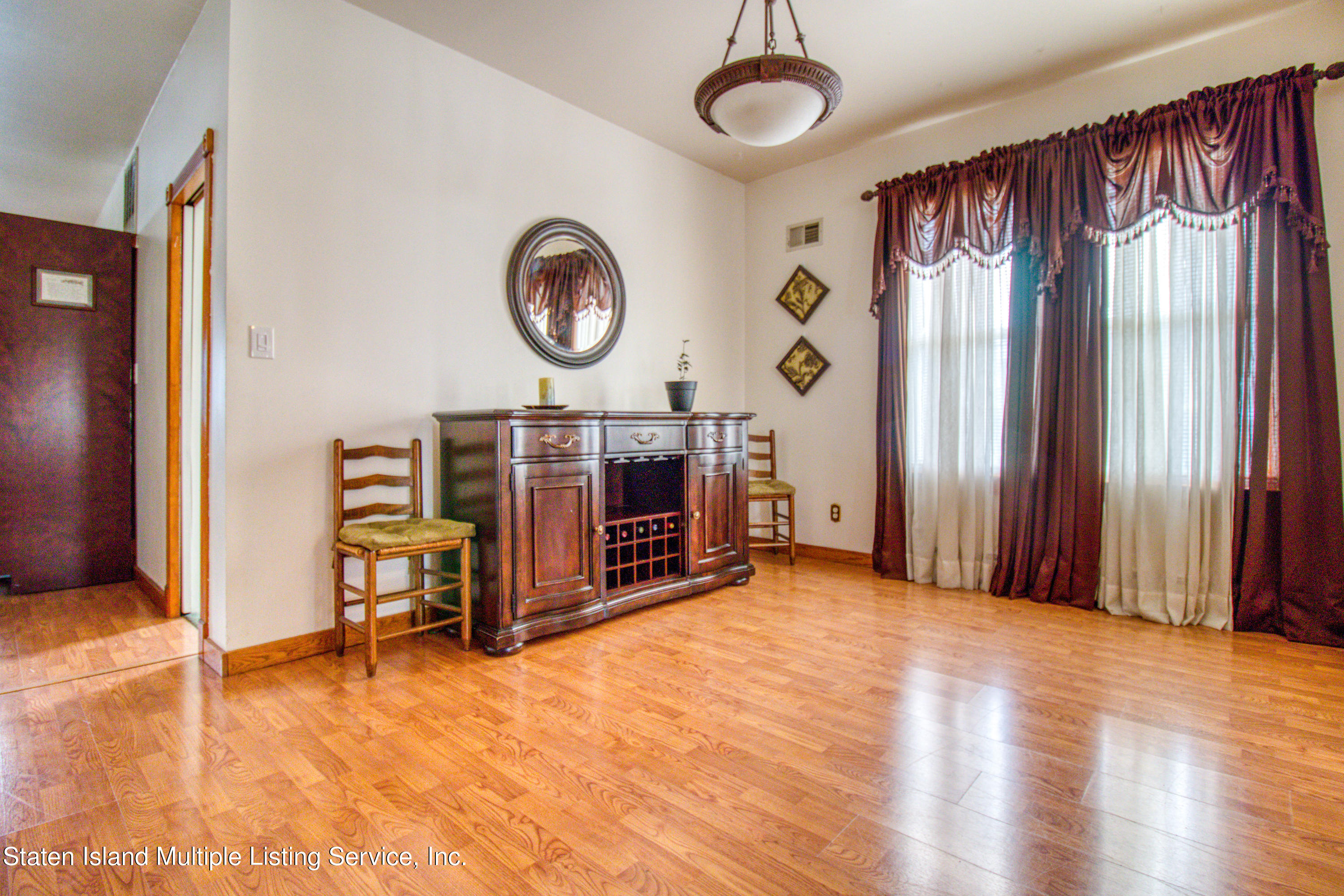 481 Clove Road Staten Island, NY 10310 - Photo 14 of 32 481 Clove Road-19