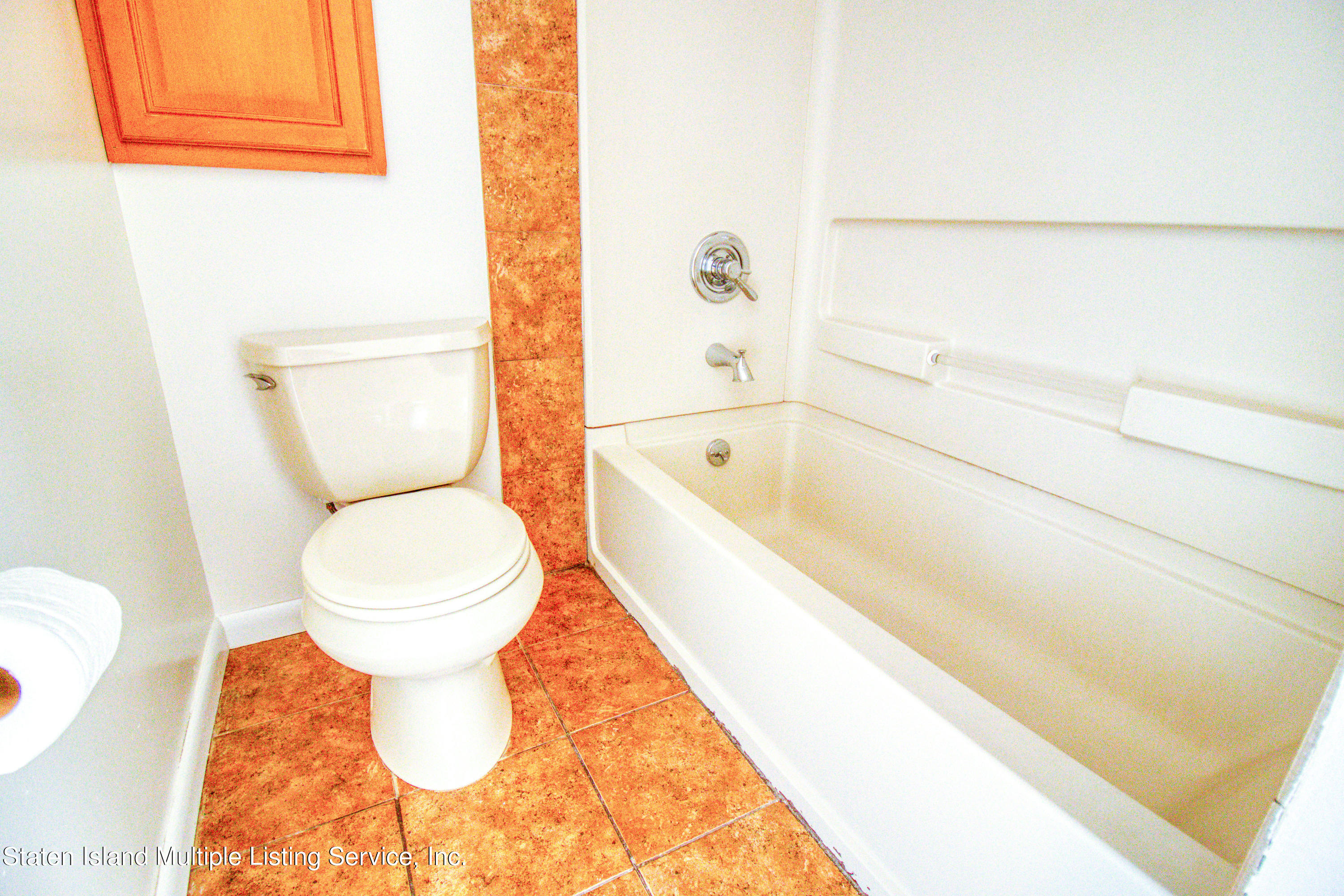 481 Clove Road Staten Island, NY 10310 - Photo 23 of 32 481 Clove Road-10