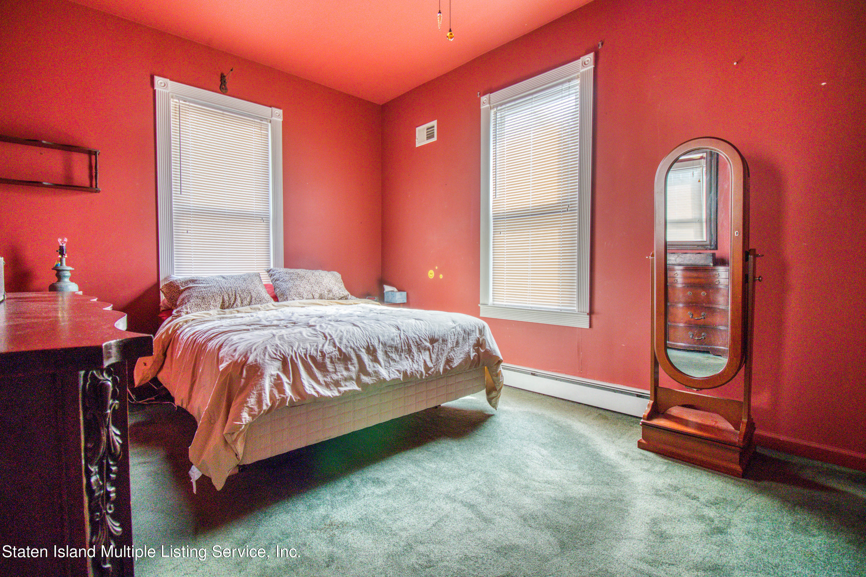481 Clove Road Staten Island, NY 10310 - Photo 9 of 32 481 Clove Road-24
