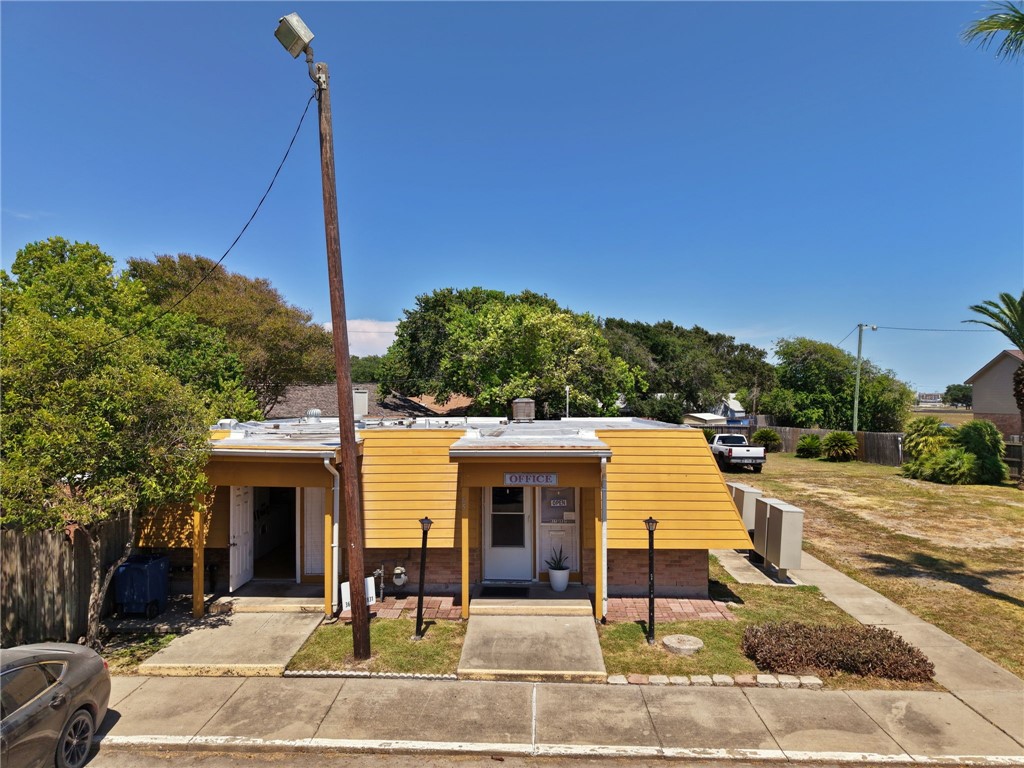 410 Lang Road Portland, TX 78374 - Photo 8 of 22 Gallery Image 8