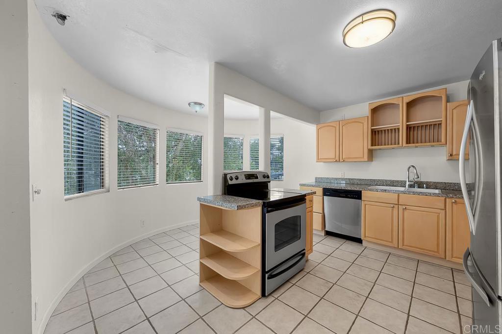 7302 Alicante Road, Unit 3 Carlsbad, CA 92009 - Photo 21 of 47