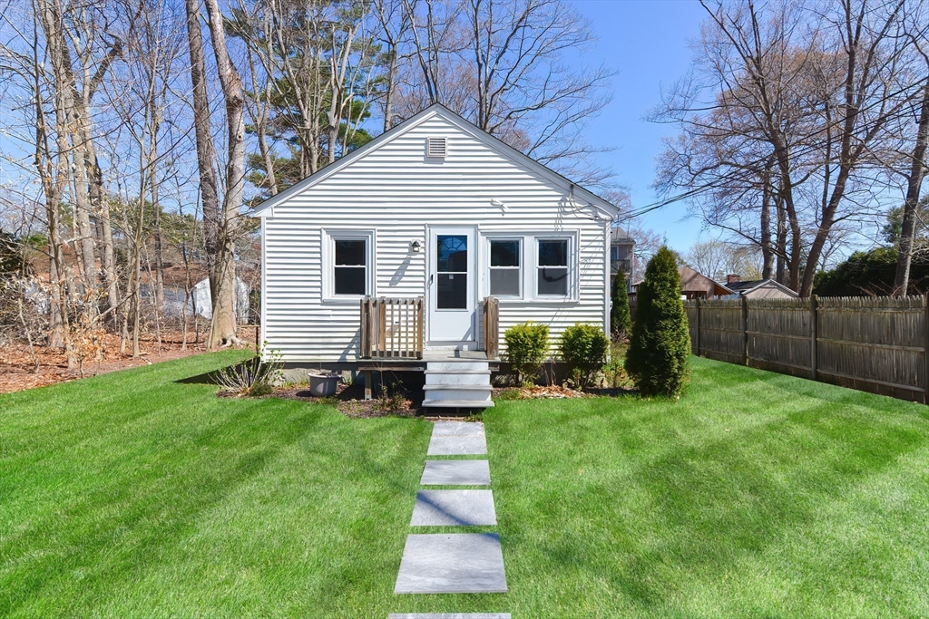 15 Azalea Road Norton, MA 02766 - Photo 1 of 20 Gallery Image 1