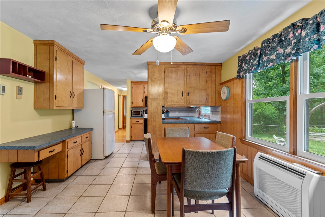 252 Log Bridge Road Coventry, RI 02816 - Photo 10 of 36 Enter into the large kitchen/dining area
